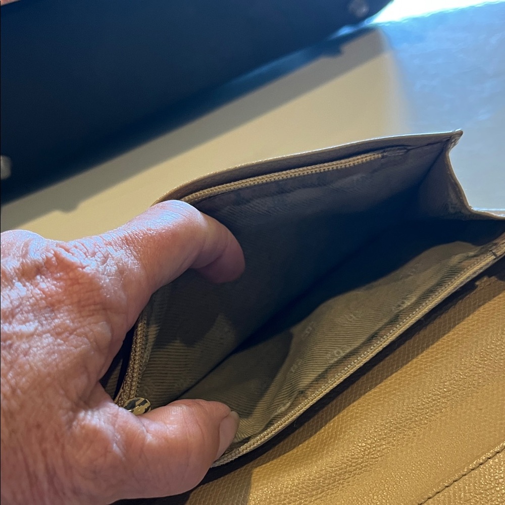 CHANEL Tan Leather Wallet with Logo - Picture 8 of 12